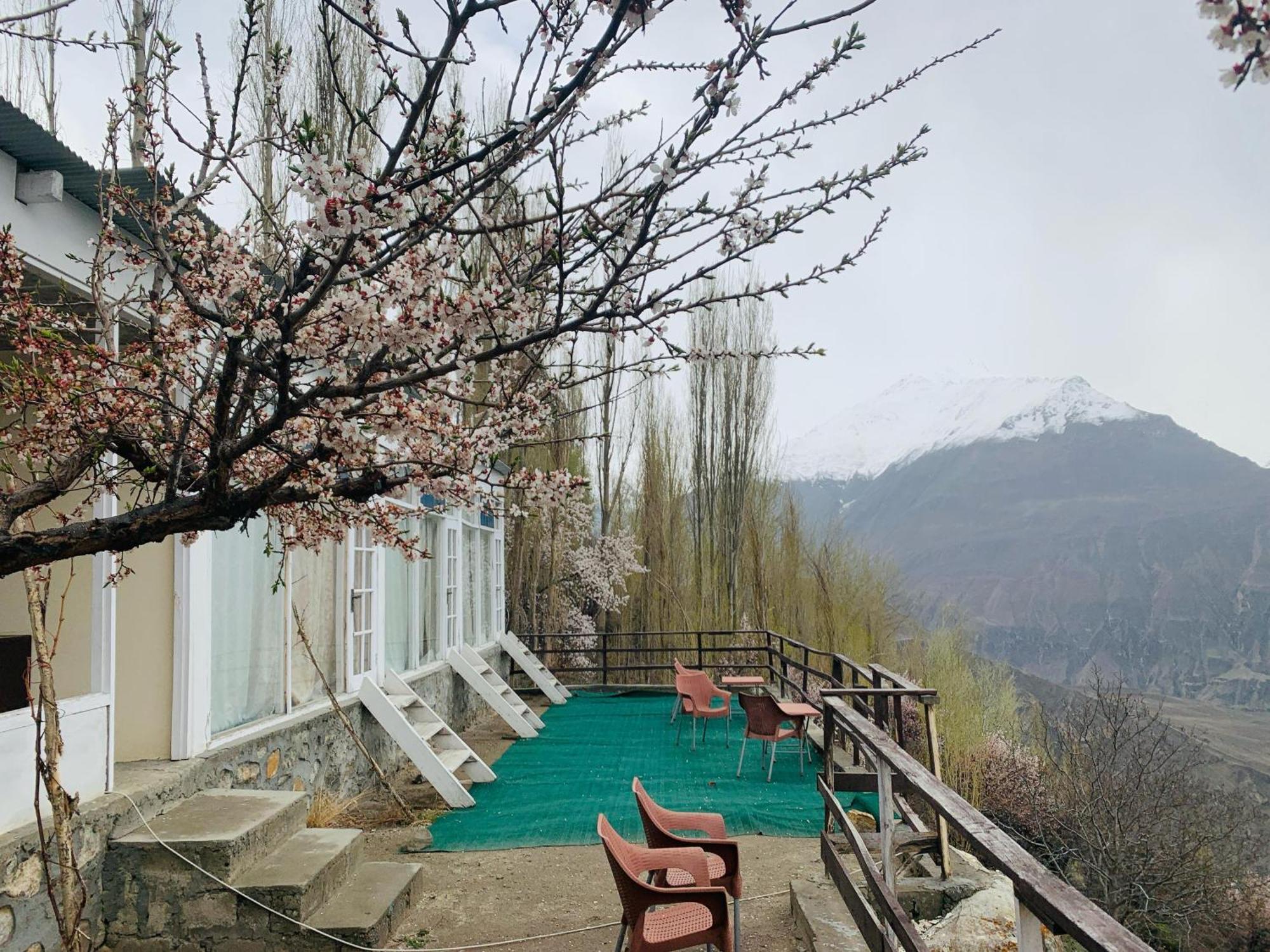Venus Mountain Resort, Hunza Karimabad  Extérieur photo