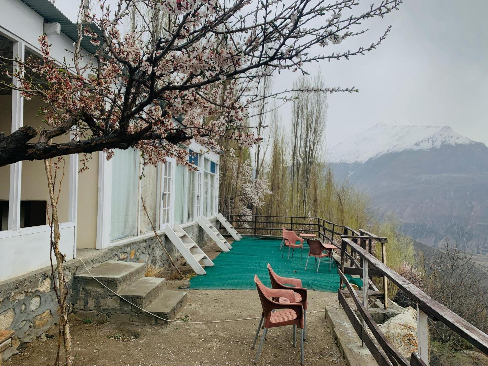 Venus Mountain Resort, Hunza Karimabad  Extérieur photo