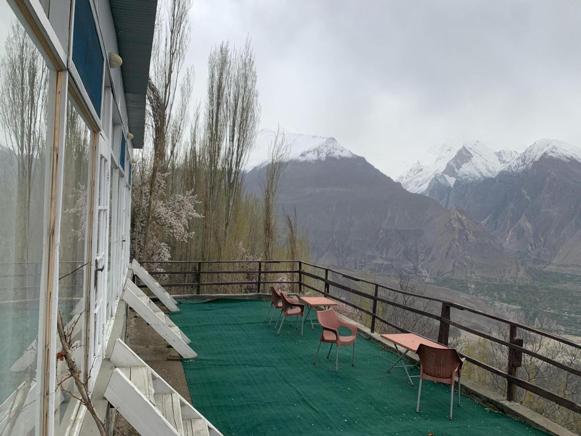 Venus Mountain Resort, Hunza Karimabad  Extérieur photo